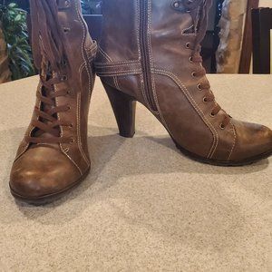 a.n.a.heeled zip and tie boot